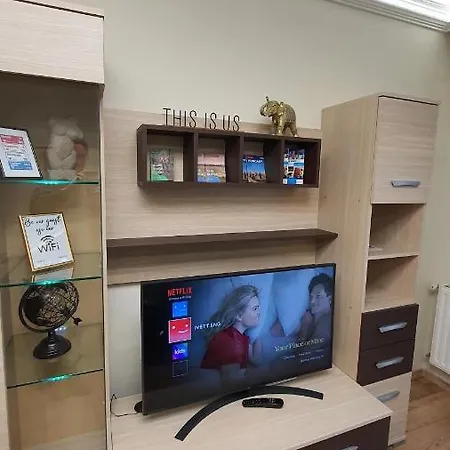 Ivett Maganszallashely-garazzsal Apartman